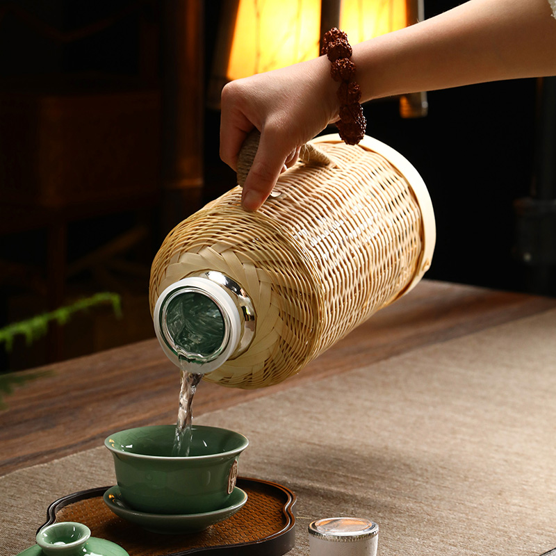 Handwoven Bamboo Thermos with  - Wine Stopper Vacuum recension och pris